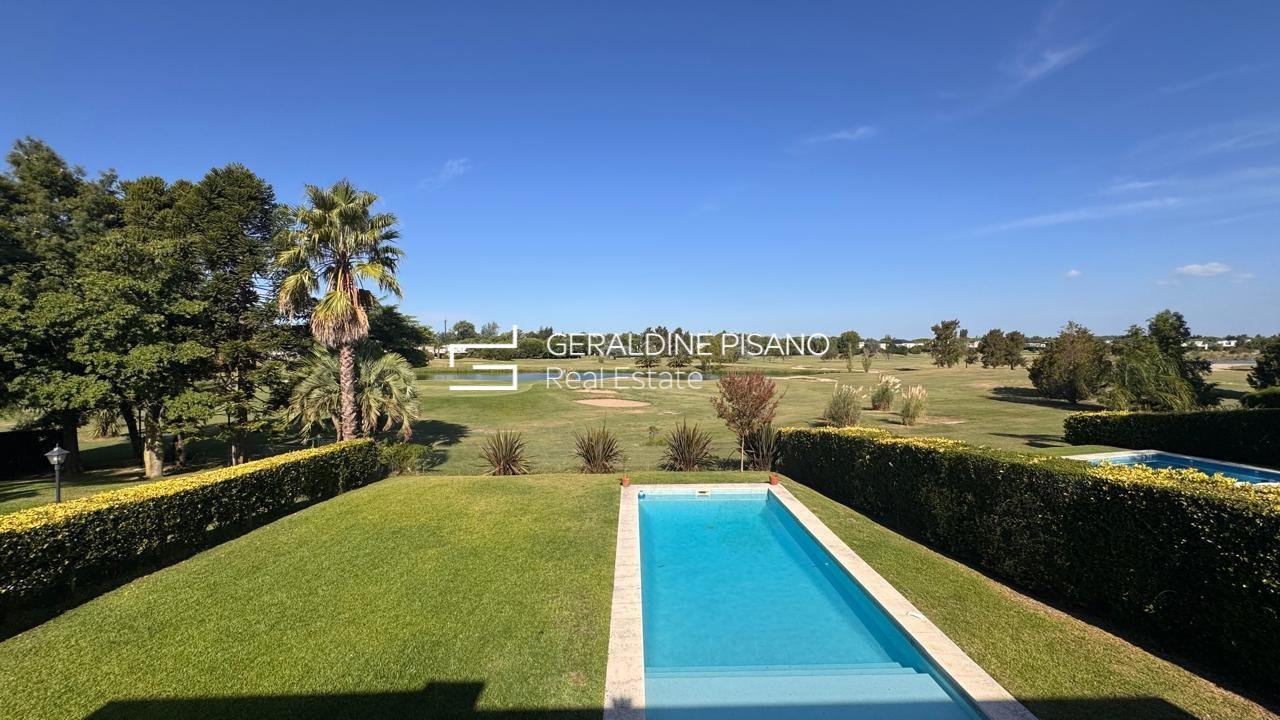 Casa a la Venta en San Isidro Labrador al Golf 0