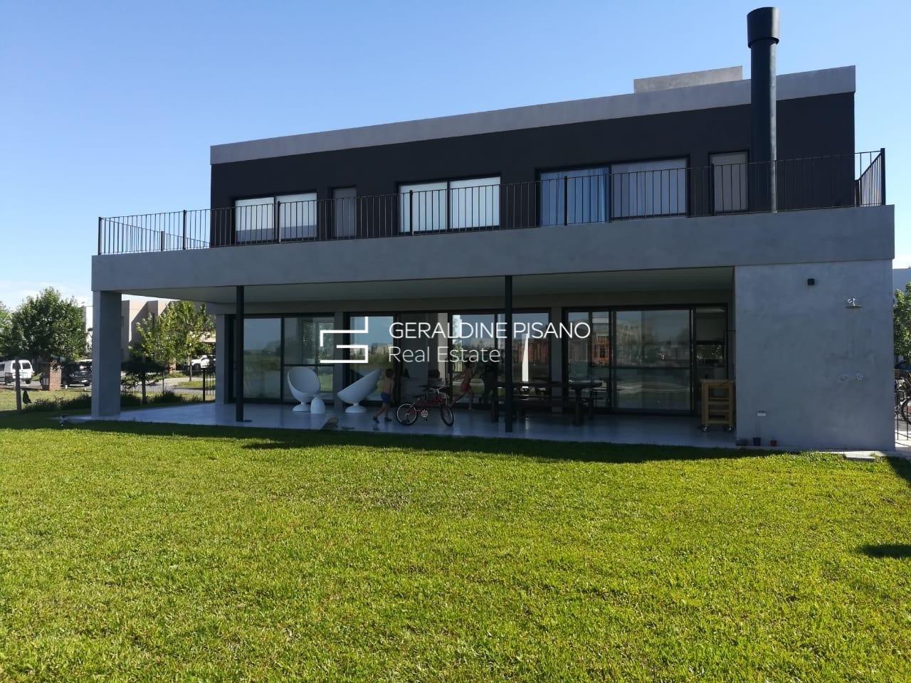 CASA EN ALQUILER  ANUAL AMOBLADO EN ELCANTON BARRIO ISLAS 0