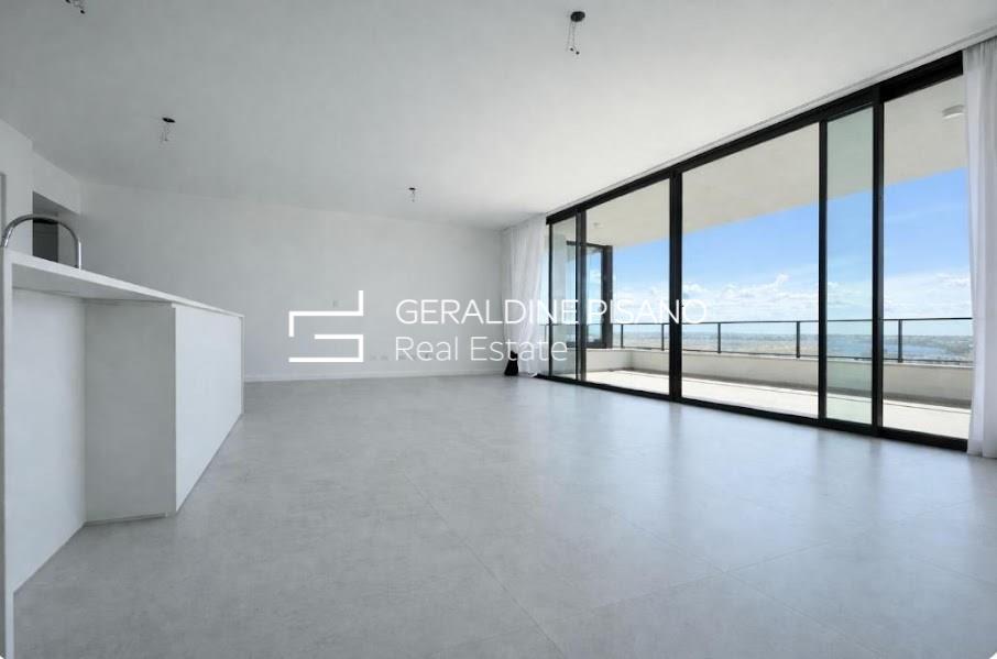 OCEANA SEMIPISO EN ALQUILER