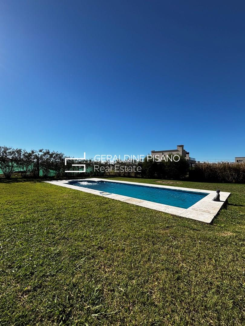 CASA EN VENTA EN BARRIO EL ENSUEÑO 0