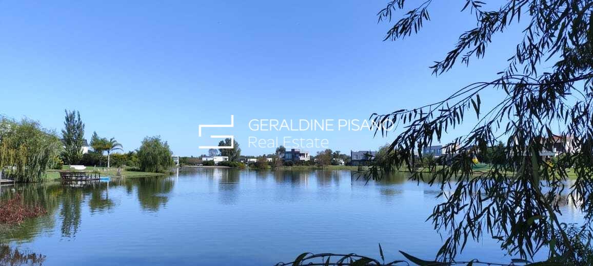 Casa en VENTA AL ALGUA en Barrio El Cantón Norte 0