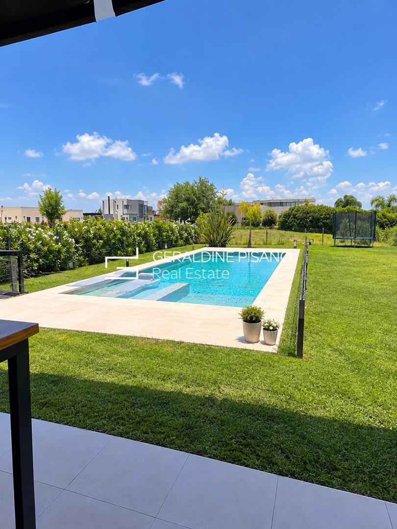 CASA EN VENTA A LA LAGUNA APTO CRÉDITO EN SAN SEBASTIAN 0