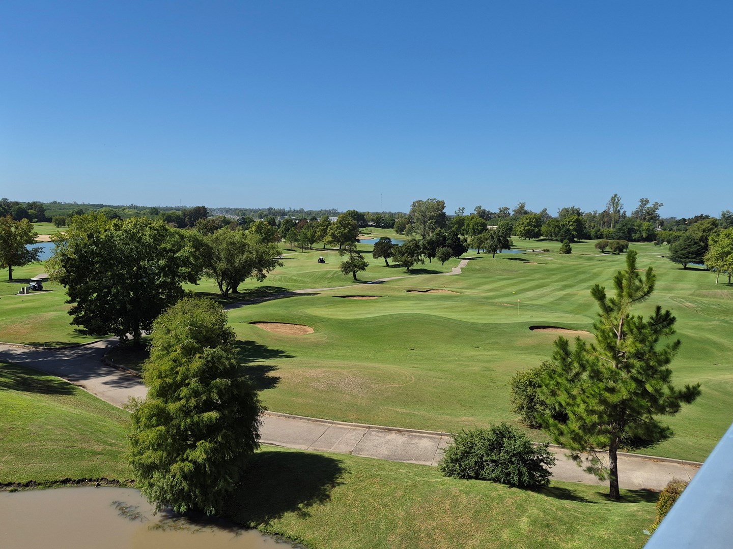 Pilar Golf  Ruta 8 km 60