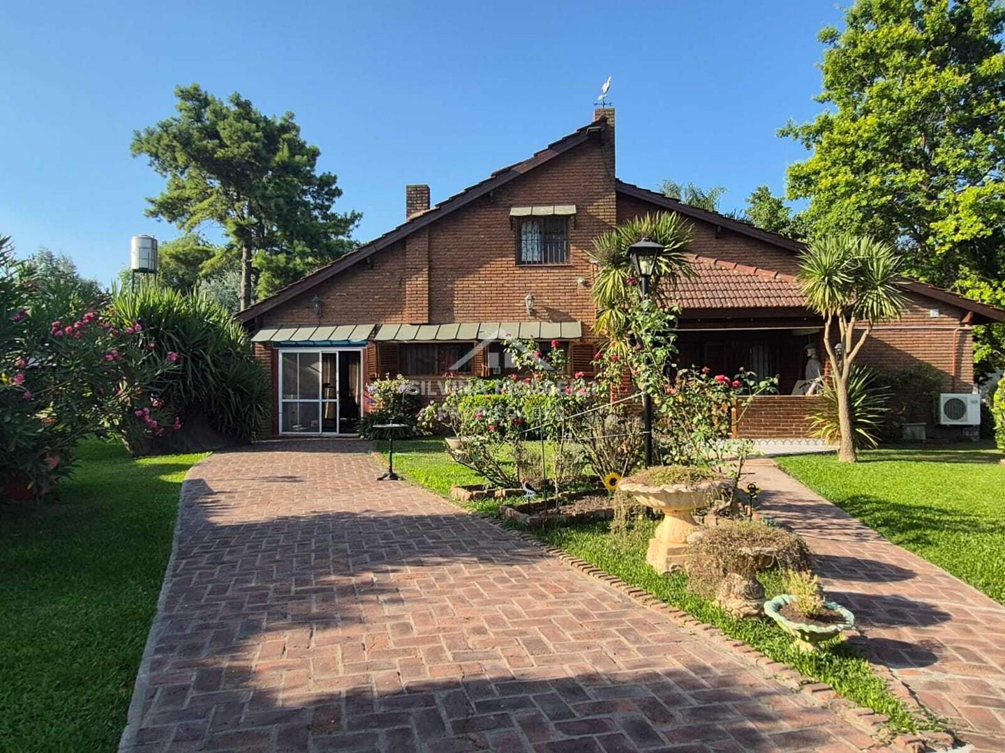 VENTA-CASA 6 AMBIENTES CON QUINCHO Y CASA DE CASEROS (FINANCIACION) OBLIGADO AL 300