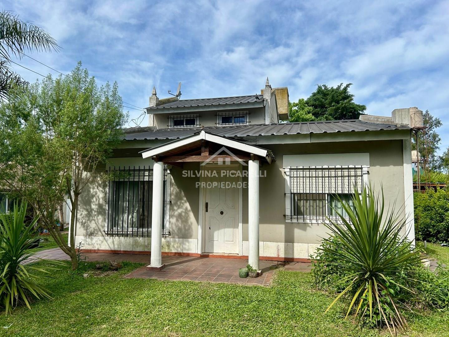 VENTA CASA SOBRE DOS LOTES, EXALTACION DE LA CRUZ, BARRIO PARQUE SAKURA 800