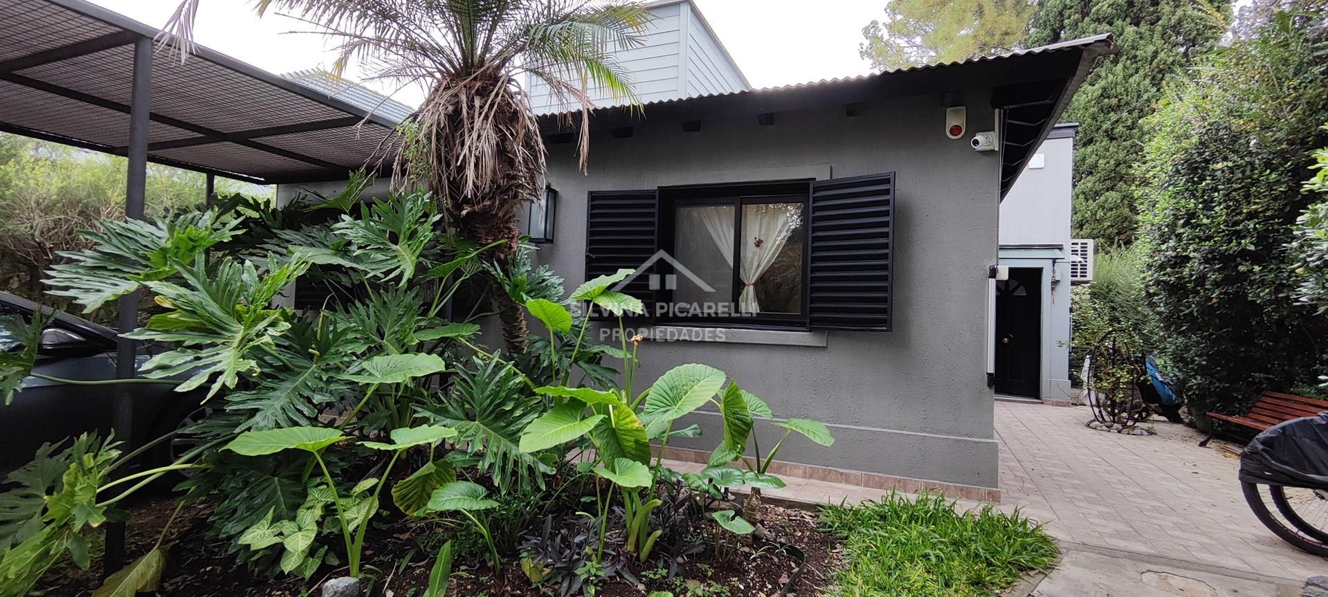 CASA CON PILETA EN INDIO CUA COUNTRY CLUB - PARQUE SAKURA EXALTACION DE LA CRUZ 300