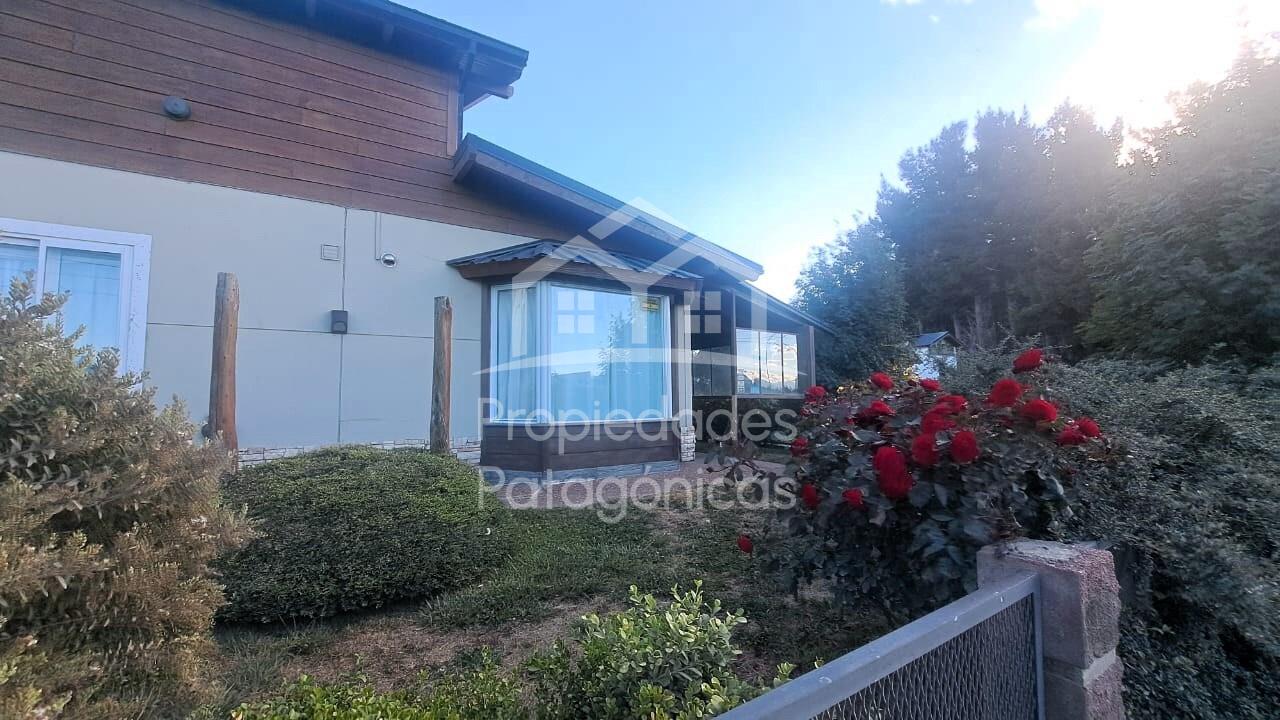 Comandante Luis Piedrabuena 5000