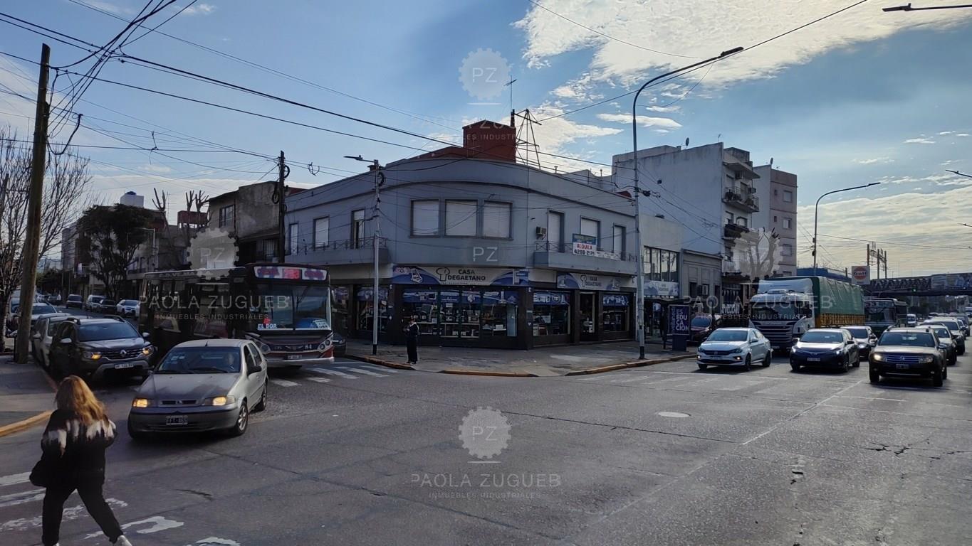 Avenida Hipólito Yrigoyen 500