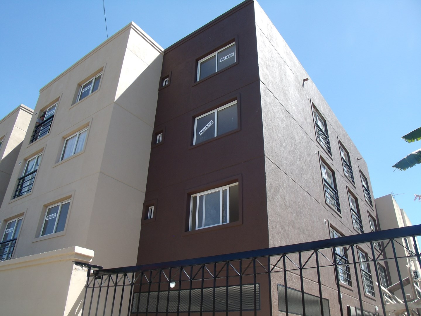 Mendoza 1300