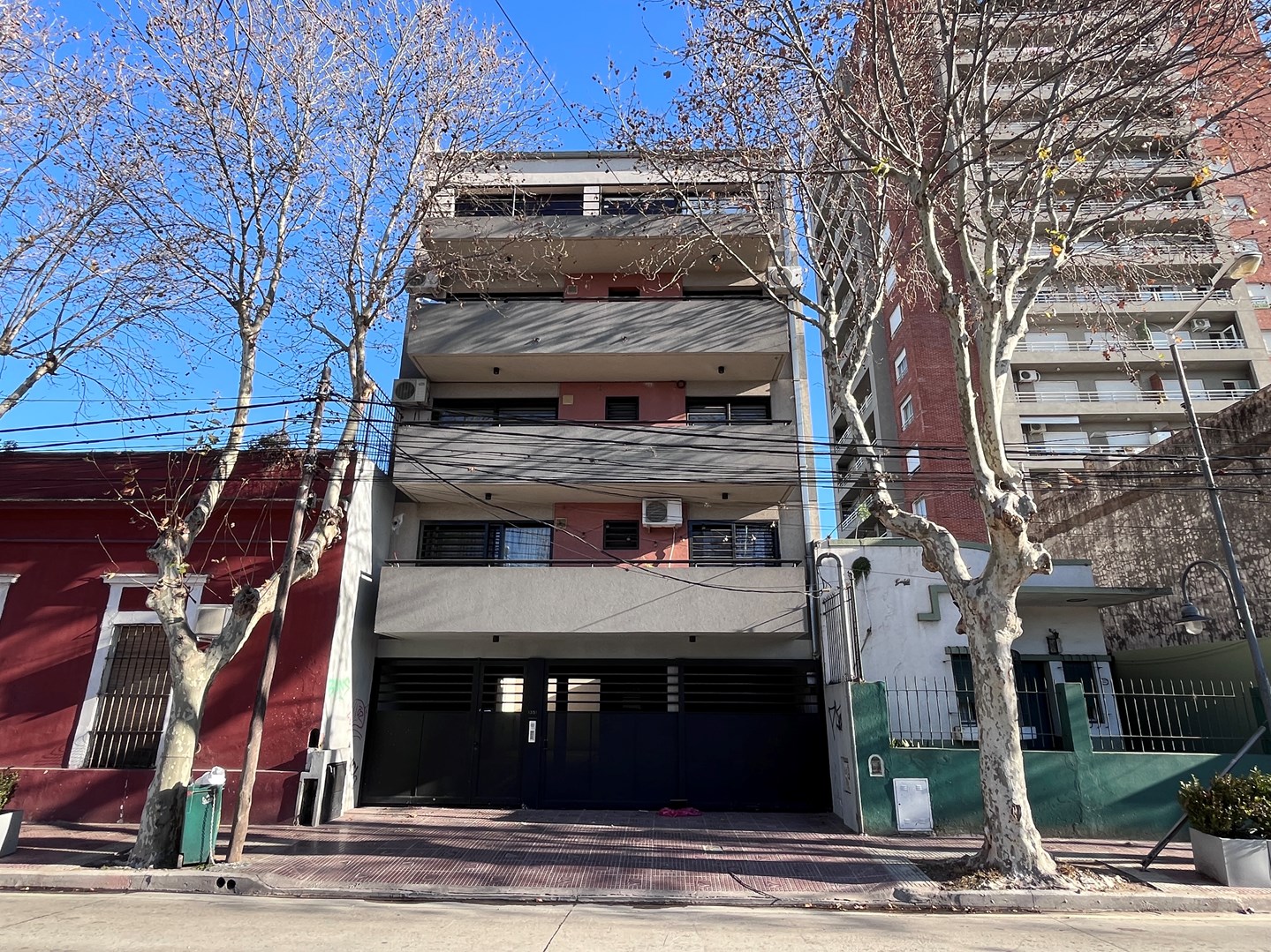 Av. Perón 1300