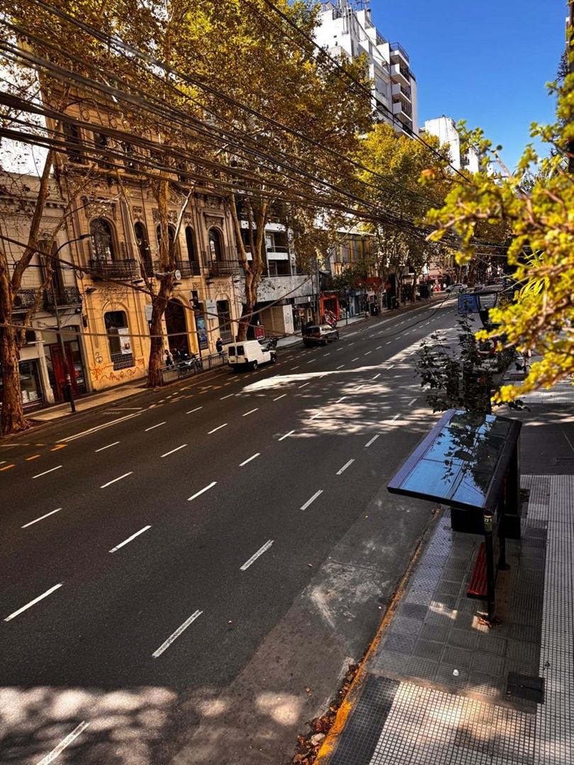 Av. Corrientes 4200