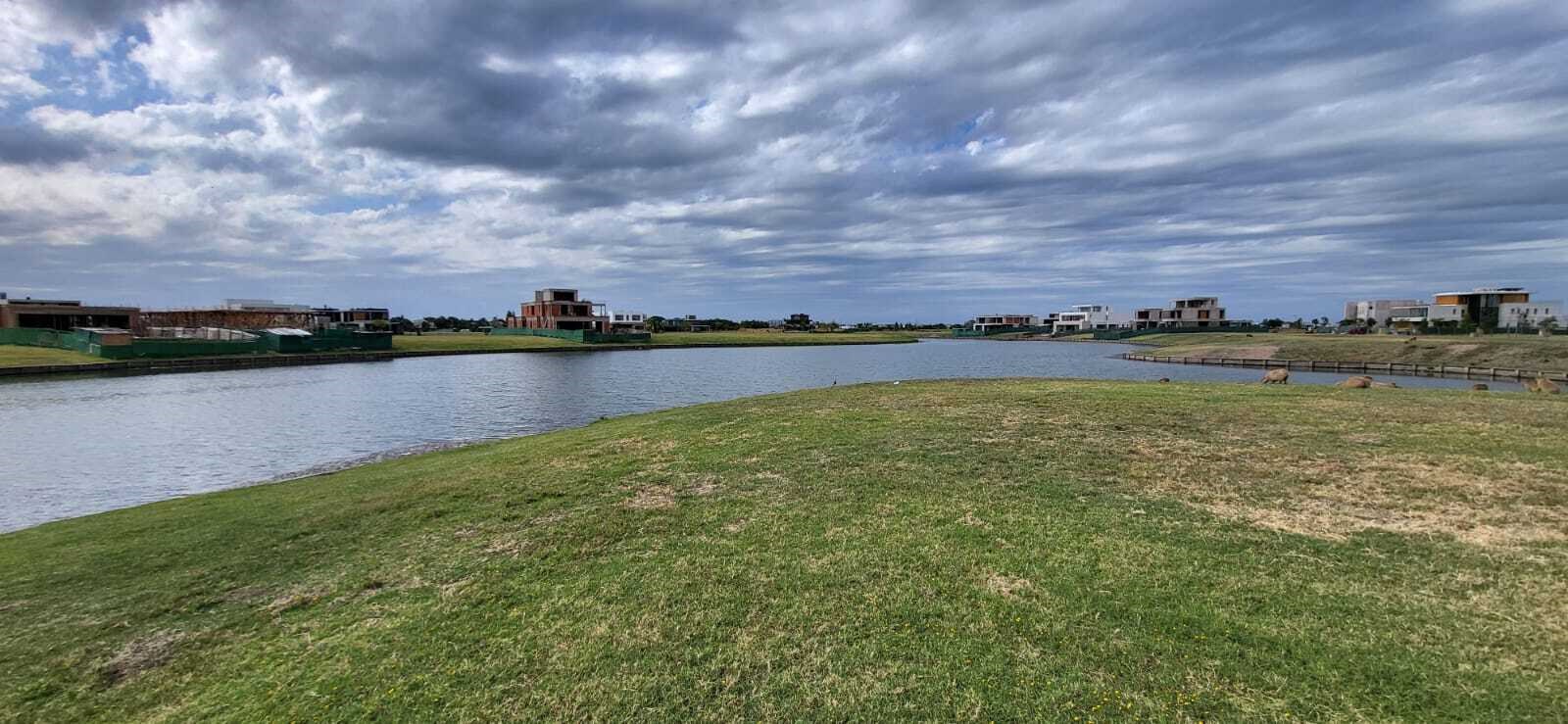 Av del Lago 0