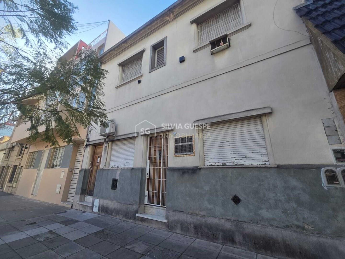 Arismendi 2500, PB y 1°