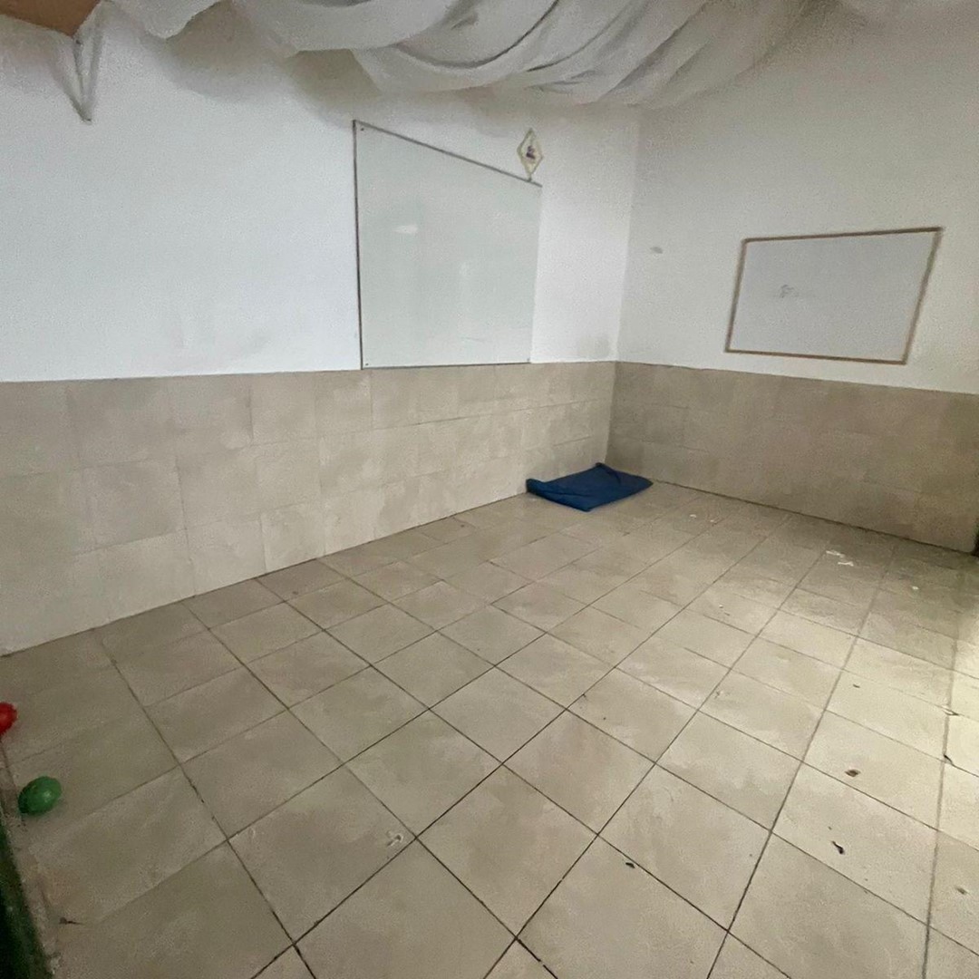 1900515843.jpg