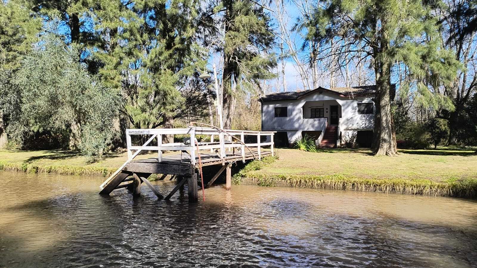 Rio o Arroyo Antequera Muelle Soberana 300
