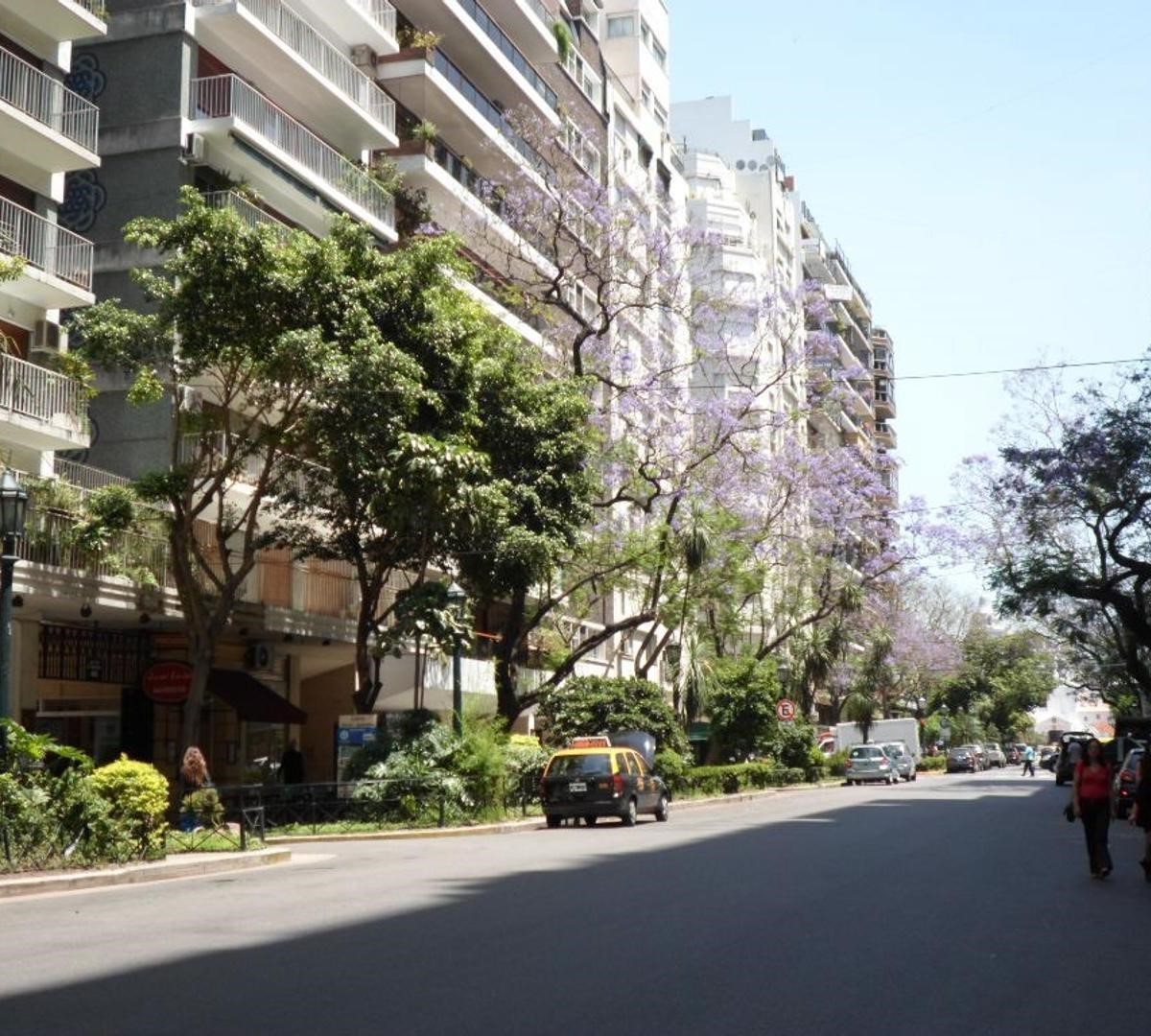 MONOAMBIENTE AMOBLADO - AV QUINTANA