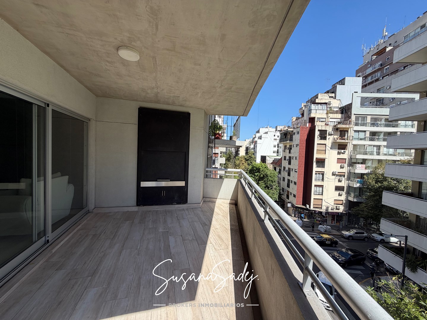 Virrey del Pino 2400