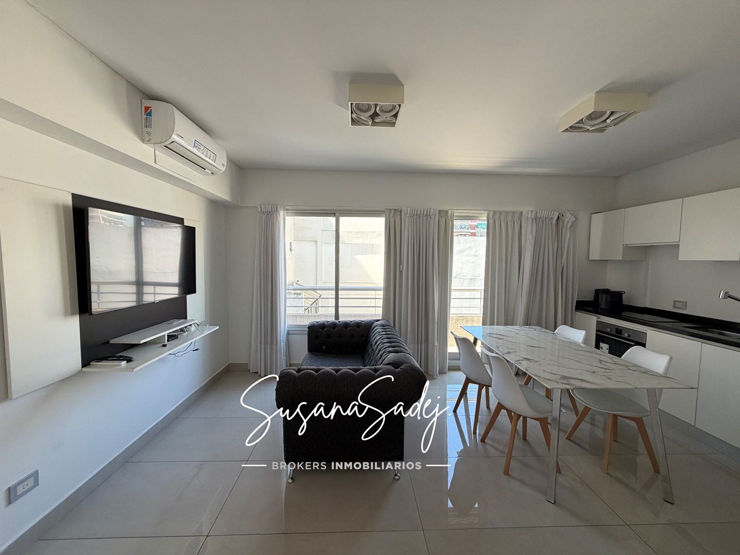 Virrey del Pino 2400