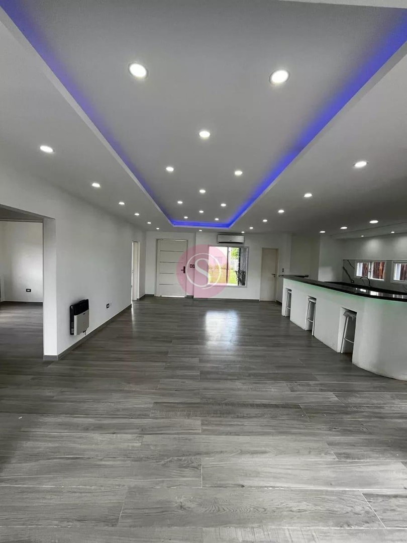 6536190_57703576150842467383960015086233131733140130750186814005931499502286925125727.jpg