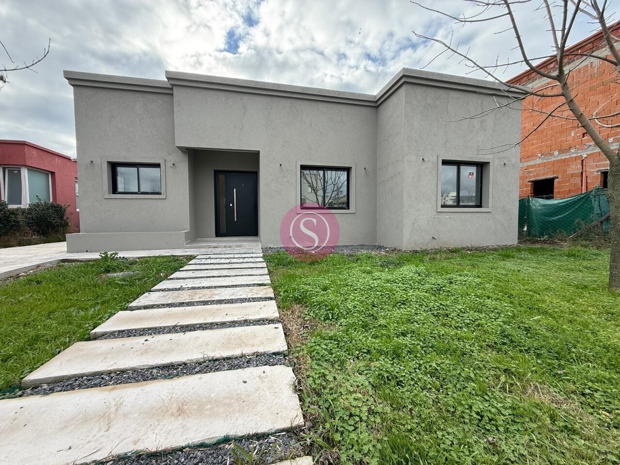 Casa en Venta, Barrio Santa Lucia, Pilar del Este 0