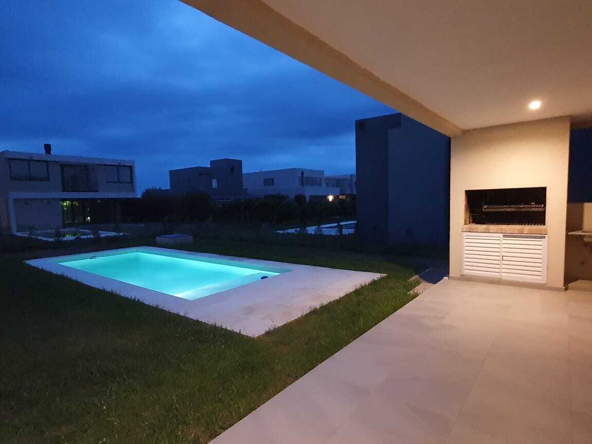 Puertos, Araucarias 0