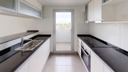 Av Italia 1500, 19 E