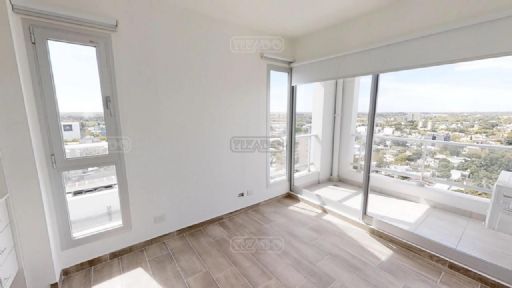 Av Italia 1500, 18 E