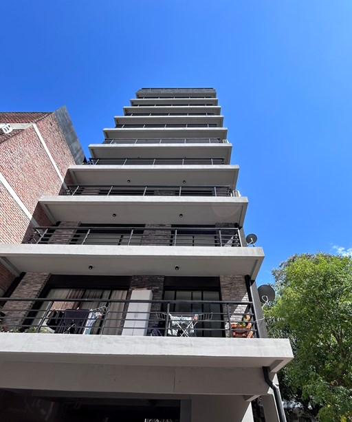 Luis Garcia 1000, 2 6