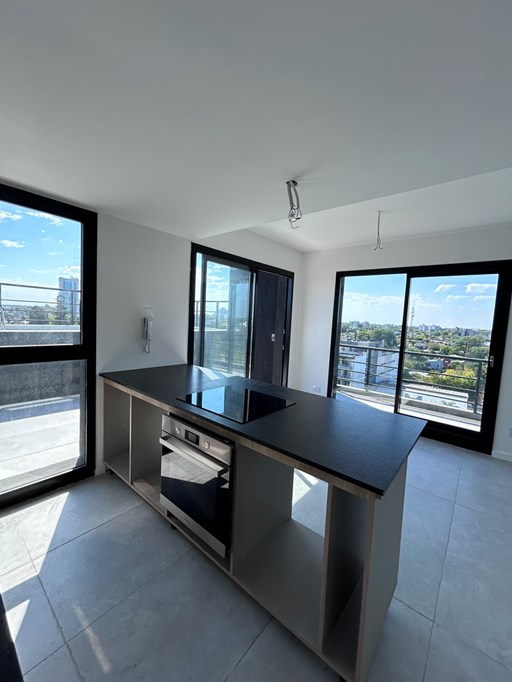 Luis García 1000, 8 39