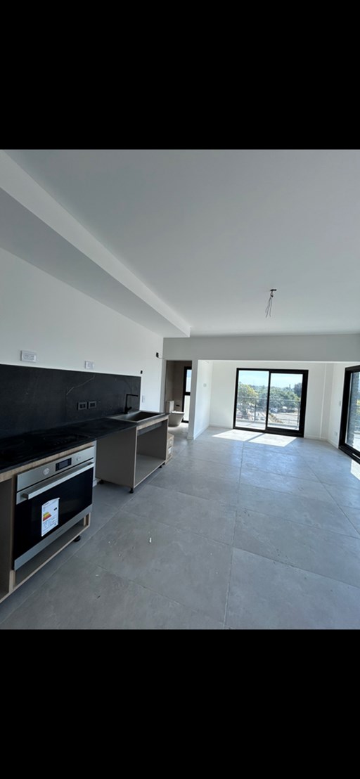 Luis Garcia 1000, 7 35