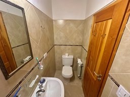 BAÑO CON DUCHA
