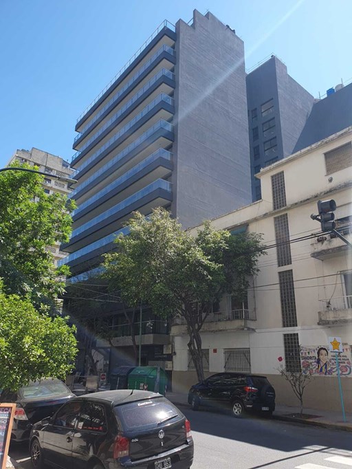 MET SERRANO RESIDENCE