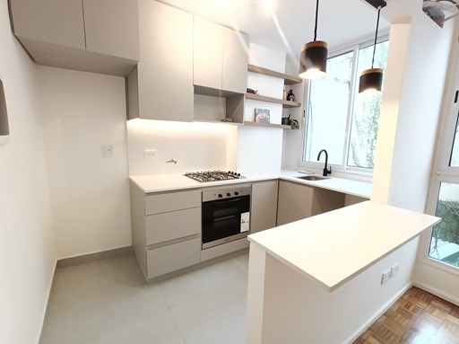 Pacheco  de Melo 2800