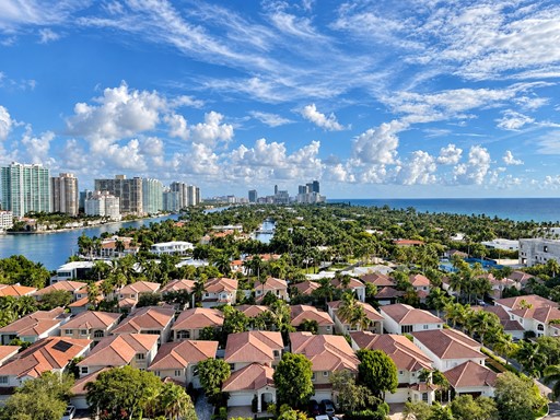 Collins Ave 19300