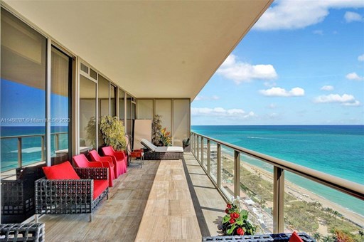 Collins Ave 9700