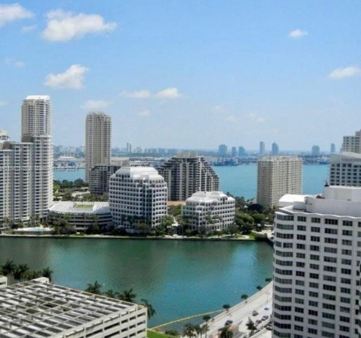 Brickell Bay Dr 900