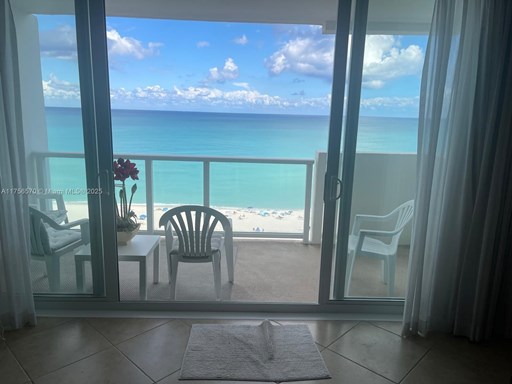 Collins Ave 5600