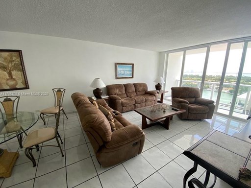 Collins Ave 5600
