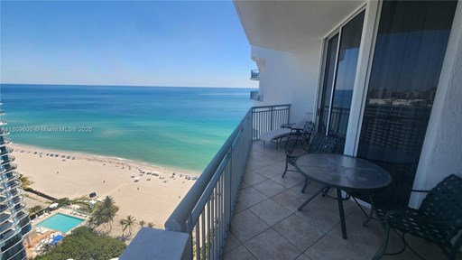 Collins Ave 17300