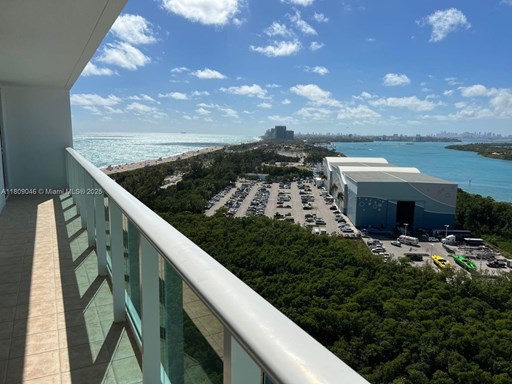 Bayview Dr 100