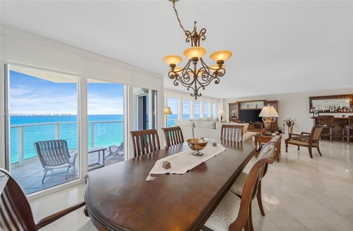 Collins Ave 16400