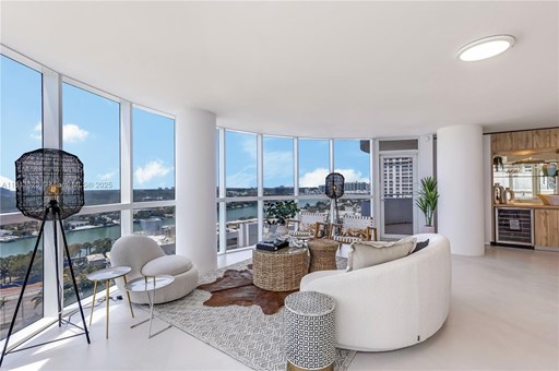 Collins Ave 6300