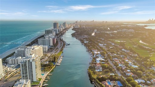 Collins Ave 5700