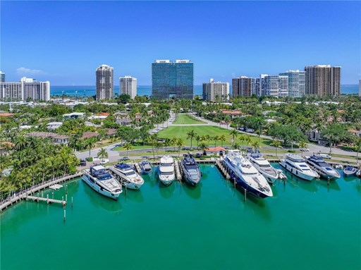 Collins Ave 10200