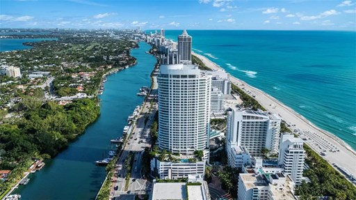 4401 Collins Ave 4400