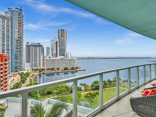 1900 N Bayshore Dr. 1900