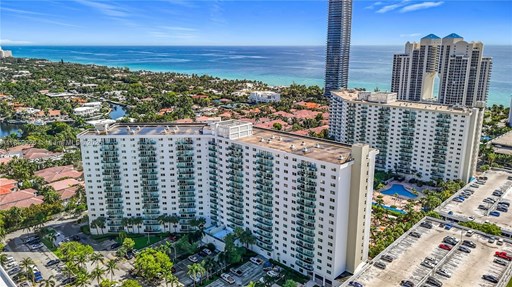 19380 Collins Av #308 19300
