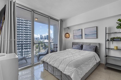 1750 N Bayshore 1700