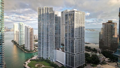 465 Brickell Ave 400