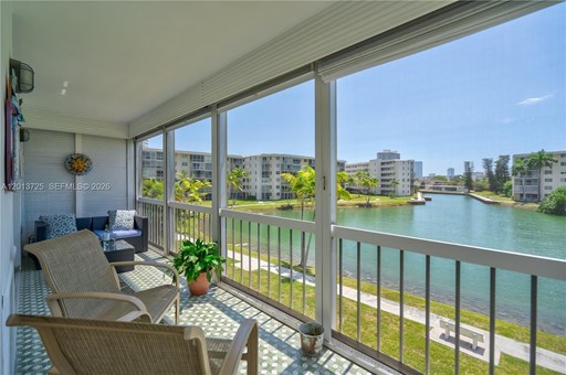 2851 Leonard Dr 2800